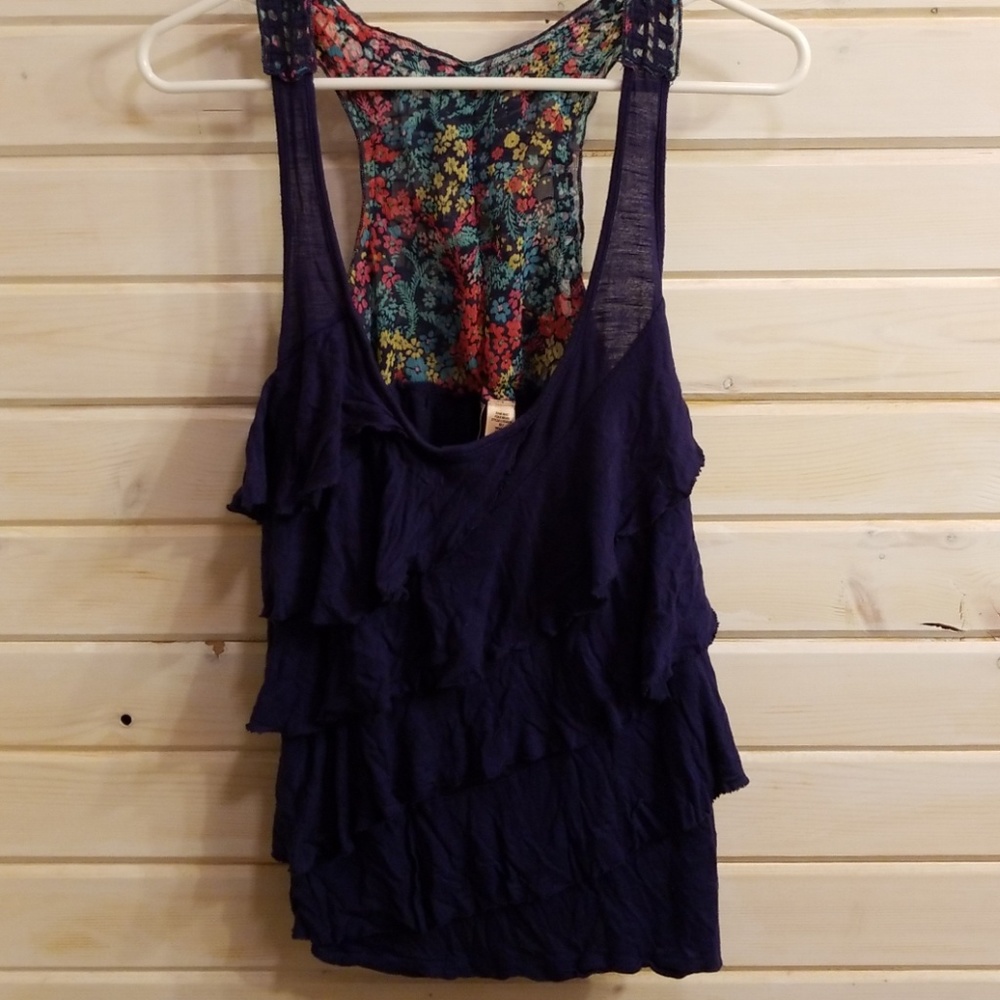 Eyeshadow tank top